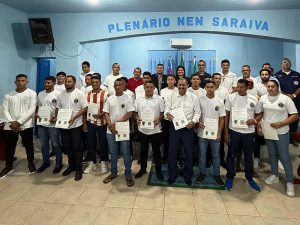 Prefeitura de Ipixuna e Marinha do Brasil realizam entrega de carteiras para motoristas fluviais