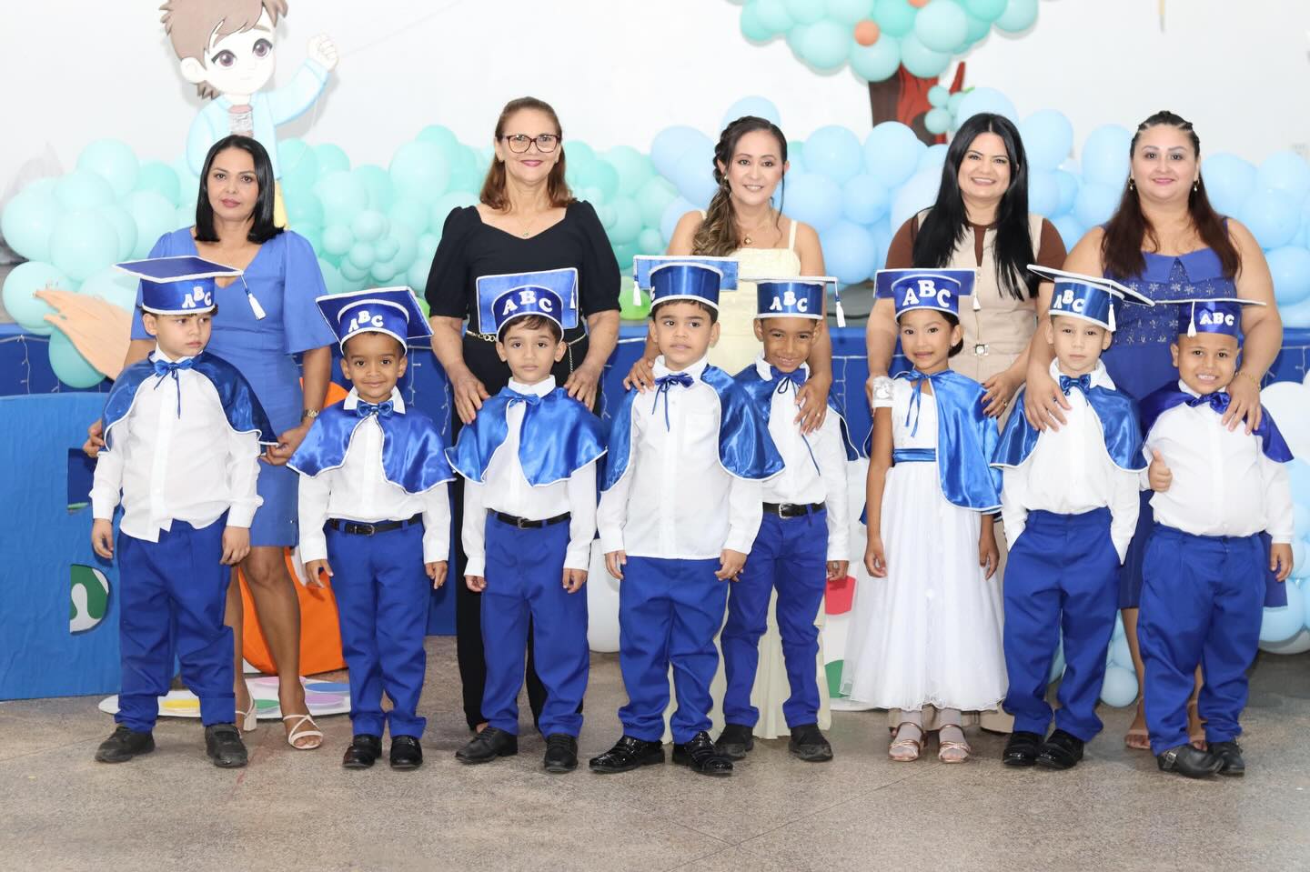 A formatura do ABC da Escola Miss Dones