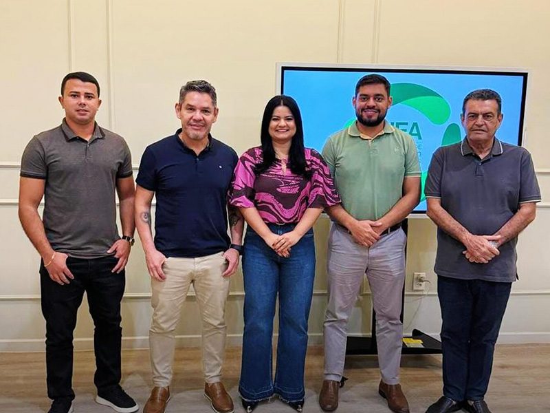 Prefeita-Paula-Augusta-reúne-com-Reitoria-da-UEA-para-tratar-de-novos-cursos-para-Ipixuna