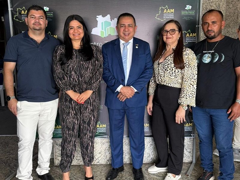Prefeita de Ipixuna e comitiva participam de Encontro Técnico de Gestão Fiscal em Manaus
